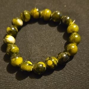 Glass Vintage Floral Green Bracelet